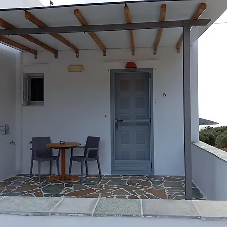 Evdokia Daire Platis Gialos (Sifnos)